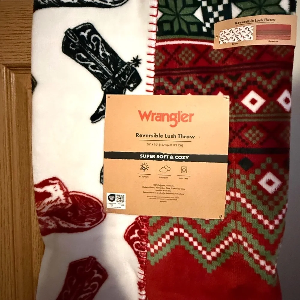 Wrangler christmas throw